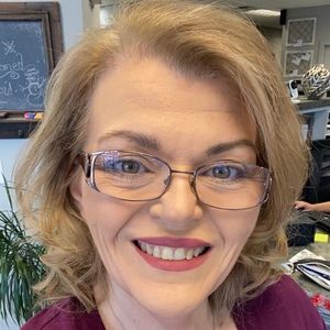 Meet your Posher, Posh